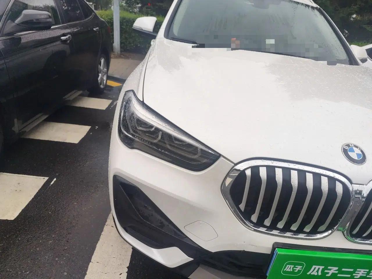 BMW X1 2020 sDrive25Li Leading Model — миниатюра 7