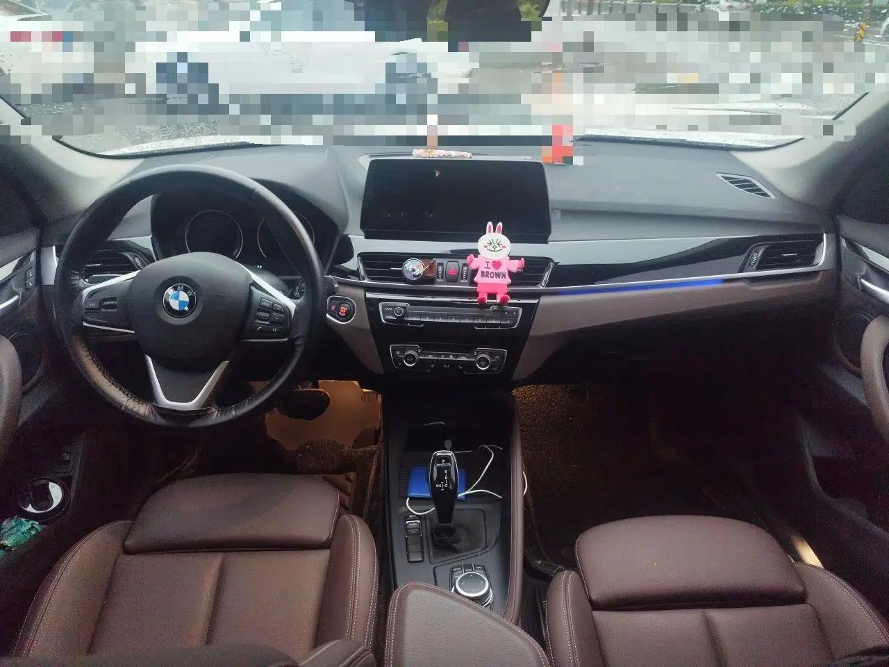 BMW X1 2020 sDrive25Li Leading Model — миниатюра 9