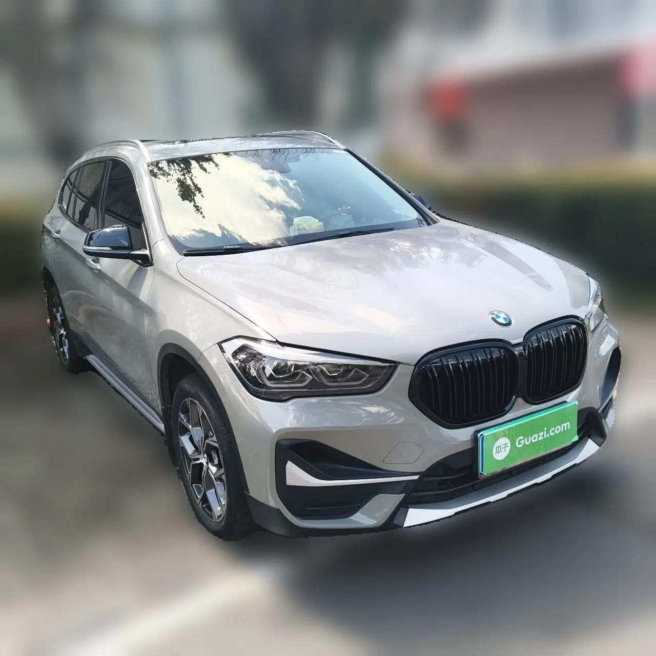 BMW X1 2022 sDrive20Li Fashion Model — миниатюра 3