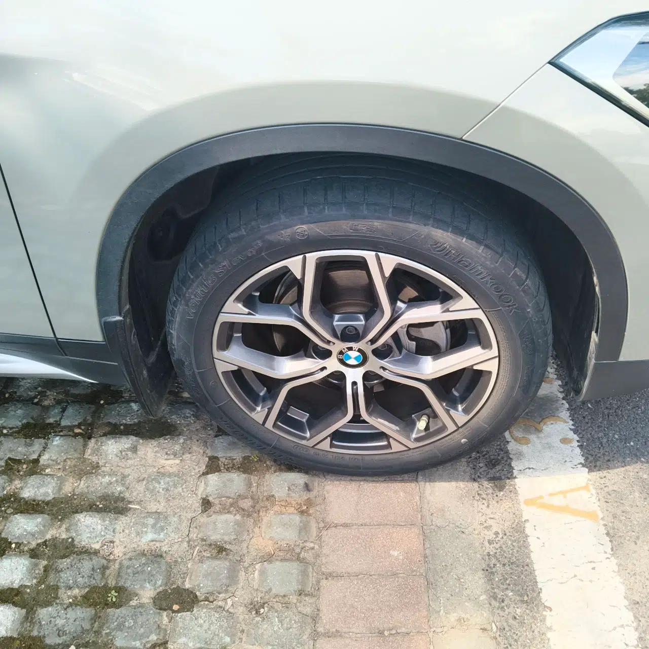 BMW X1 2022 sDrive20Li Fashion Model — миниатюра 8