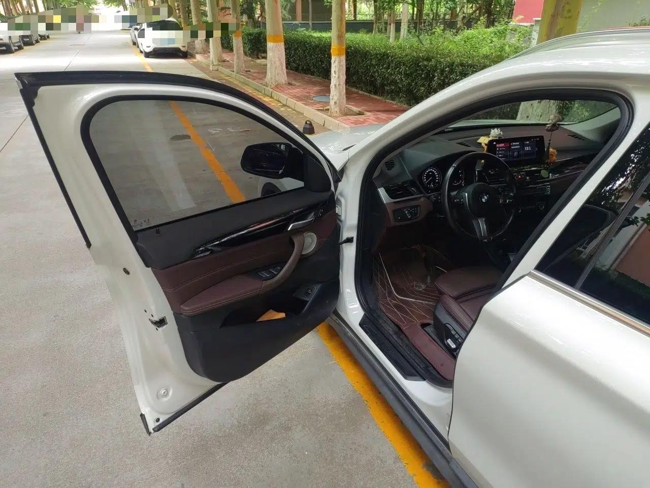 BMW X1 2022 sDrive25Li Leading Model — миниатюра 16