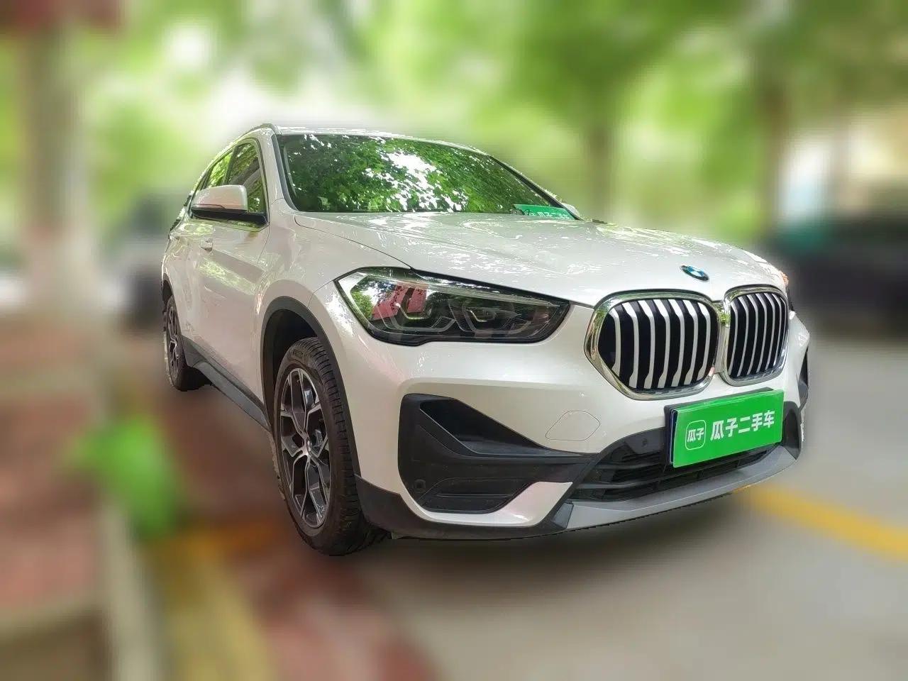 BMW X1 2022 sDrive25Li Leading Model — миниатюра 3