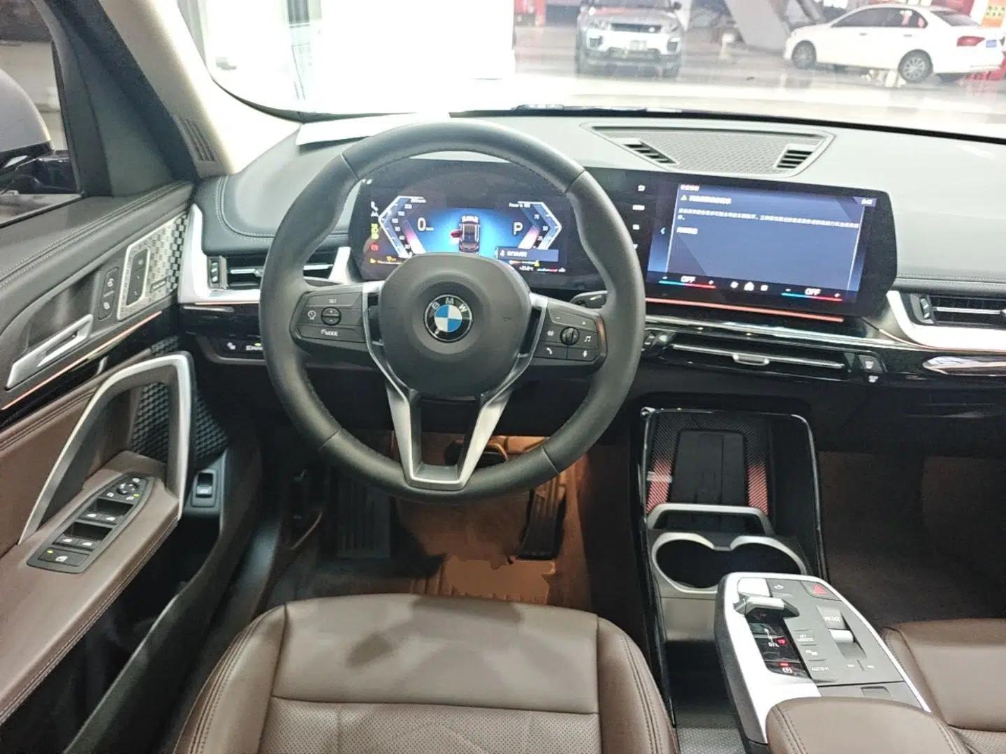 BMW X1 2023 sDrive25Li X Design Package — миниатюра 13