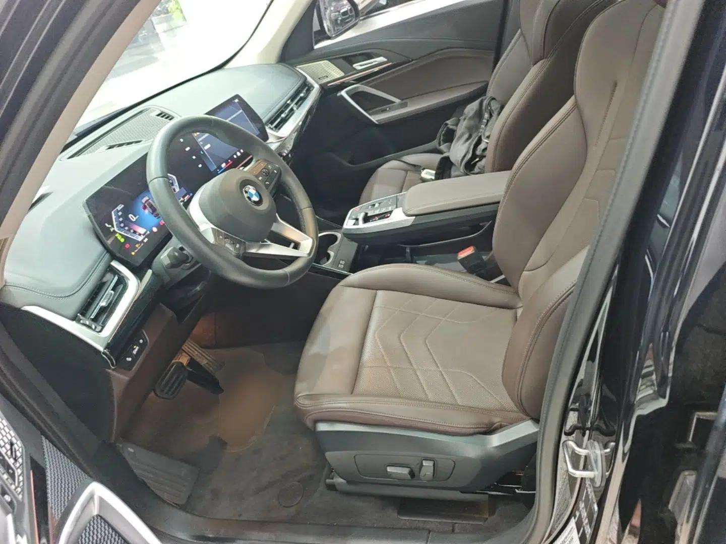 BMW X1 2023 sDrive25Li X Design Package — миниатюра 17