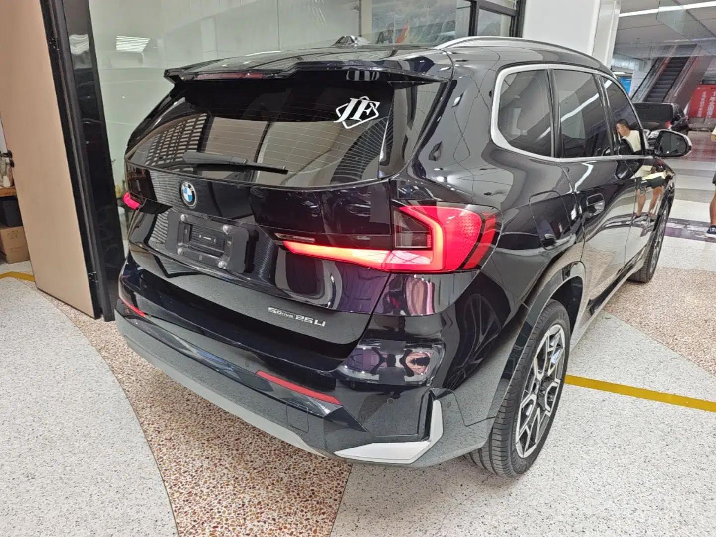 BMW X1 2023 sDrive25Li X Design Package — миниатюра 6