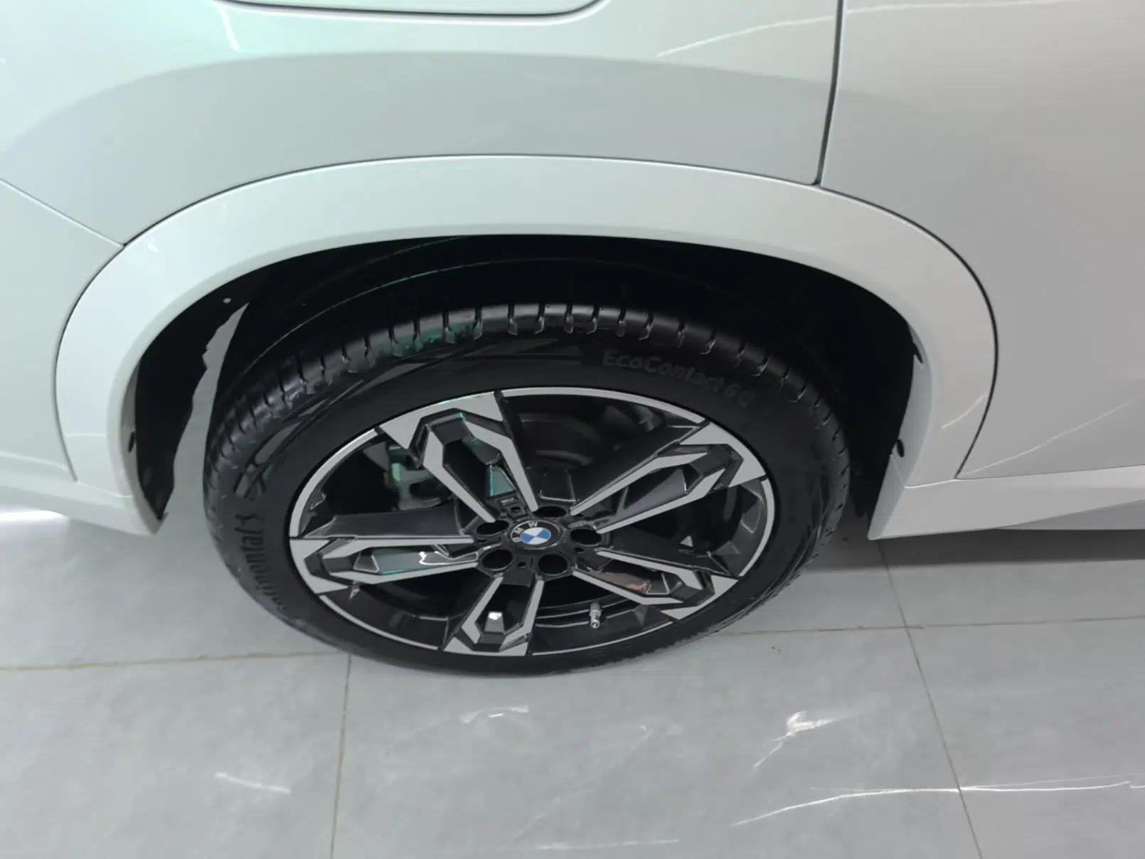 BMW X1 2024 sDrive25Li M Sport Package — миниатюра 11