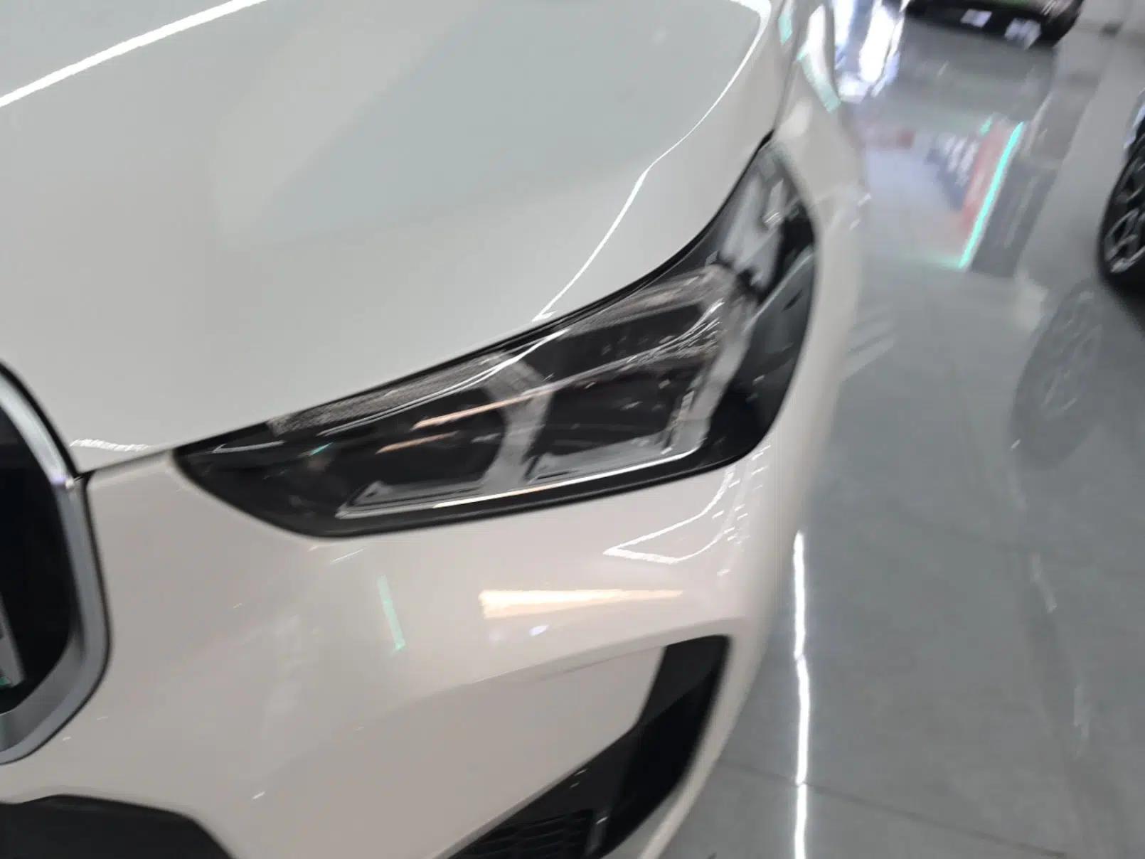 BMW X1 2024 sDrive25Li M Sport Package — миниатюра 8