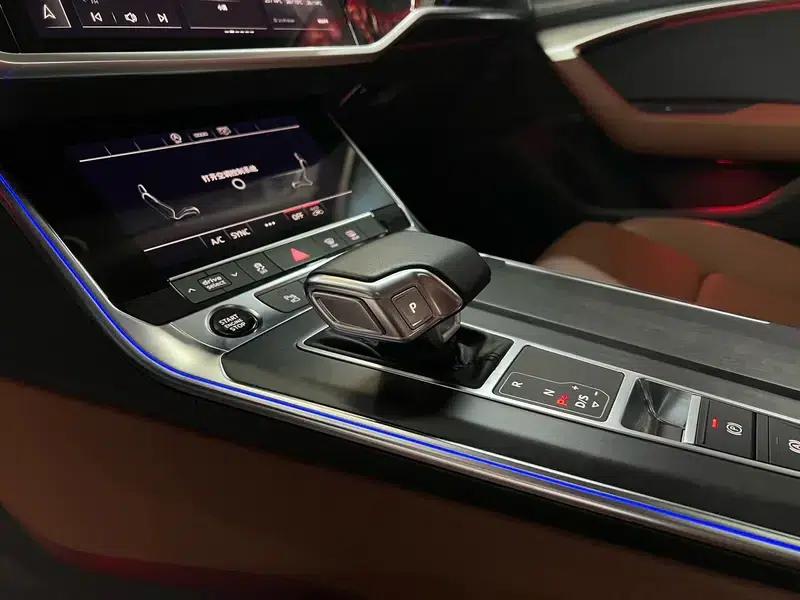 Audi A6L 2022 45 TFSI Premium Dynamic Edition — миниатюра 11