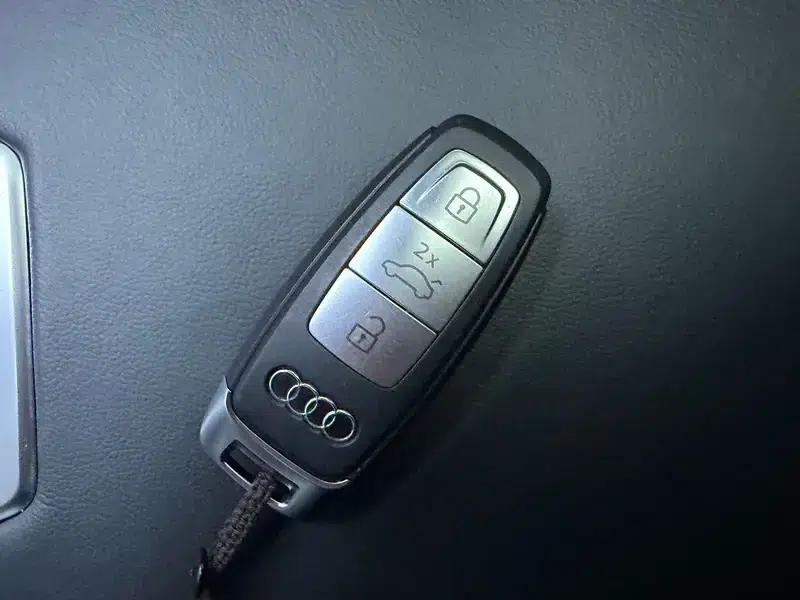 Audi A6L 2024 55 TFSI quattro Premium Dynamic Edition — миниатюра 11
