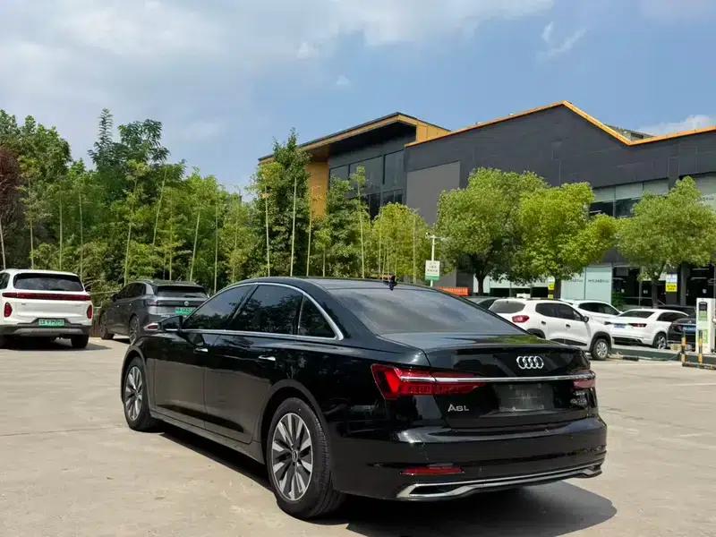 Audi A6L 2024 45 TFSI Premium Dynamic Edition — миниатюра 4