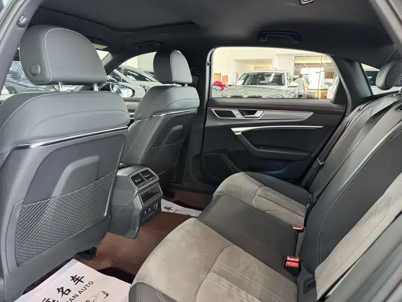 Audi A6L 2024 40 TFSI Luxury Dynamic — миниатюра 9