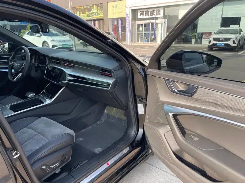 Audi A6L 2023 45 TFSI Premium Dynamic Edition — миниатюра 11