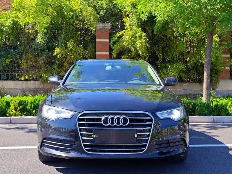 Audi A6L 2012 TFSI Standard Edition — миниатюра 2