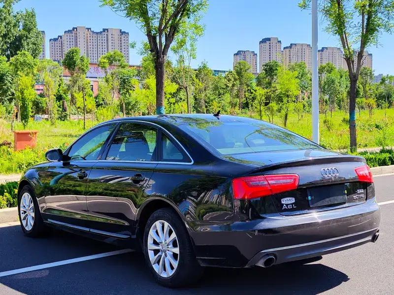 Audi A6L 2012 TFSI Standard Edition — миниатюра 5