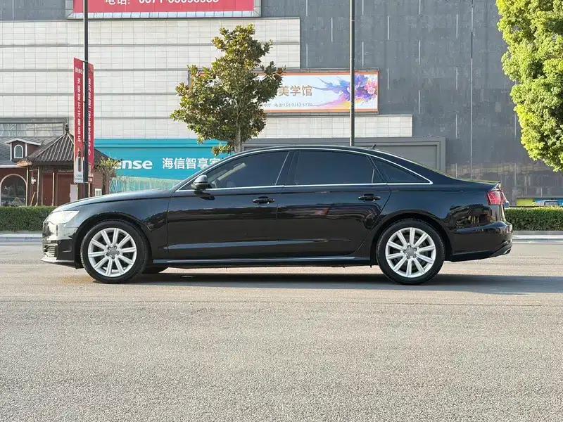 Audi A6L 2018 30th Anniversary Edition TFSI Progressive — миниатюра 4
