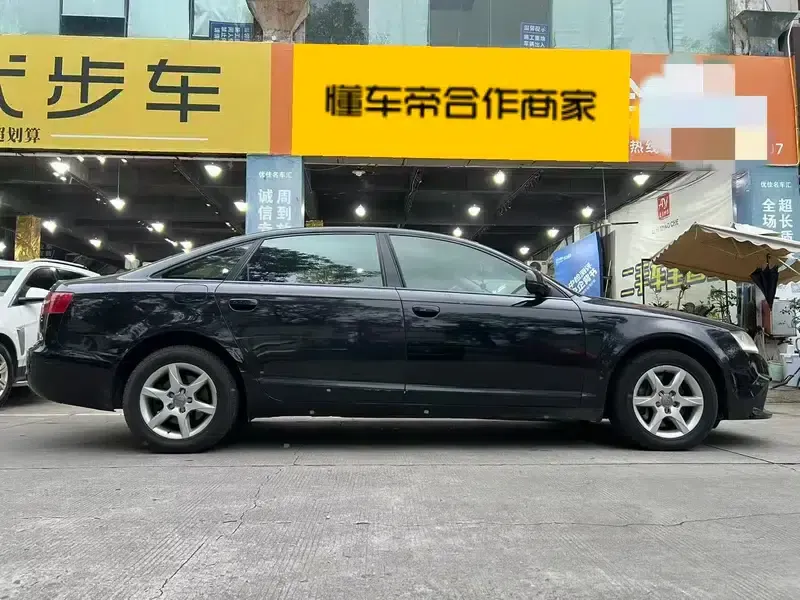 Audi A6L 2011 2.0 TFSI Automatic Standard Edition — миниатюра 5