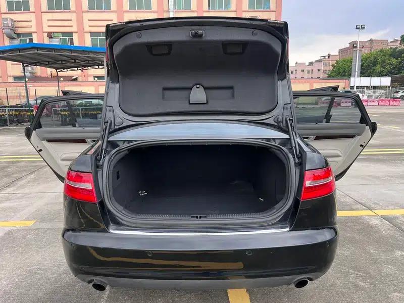 Audi A6L 2011 2.0 TFSI Automatic Standard Edition — миниатюра 13