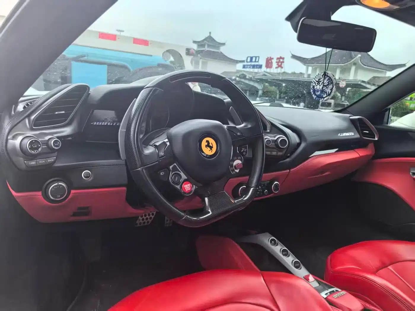 2015 Ferrari 488 GTB — миниатюра 7
