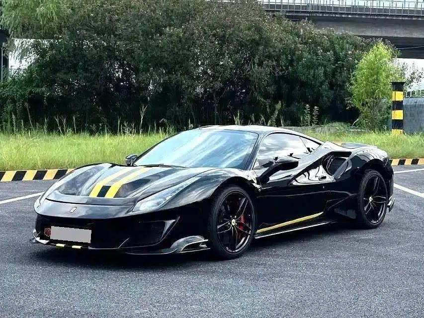 2015 Ferrari 488 GTB — миниатюра 9
