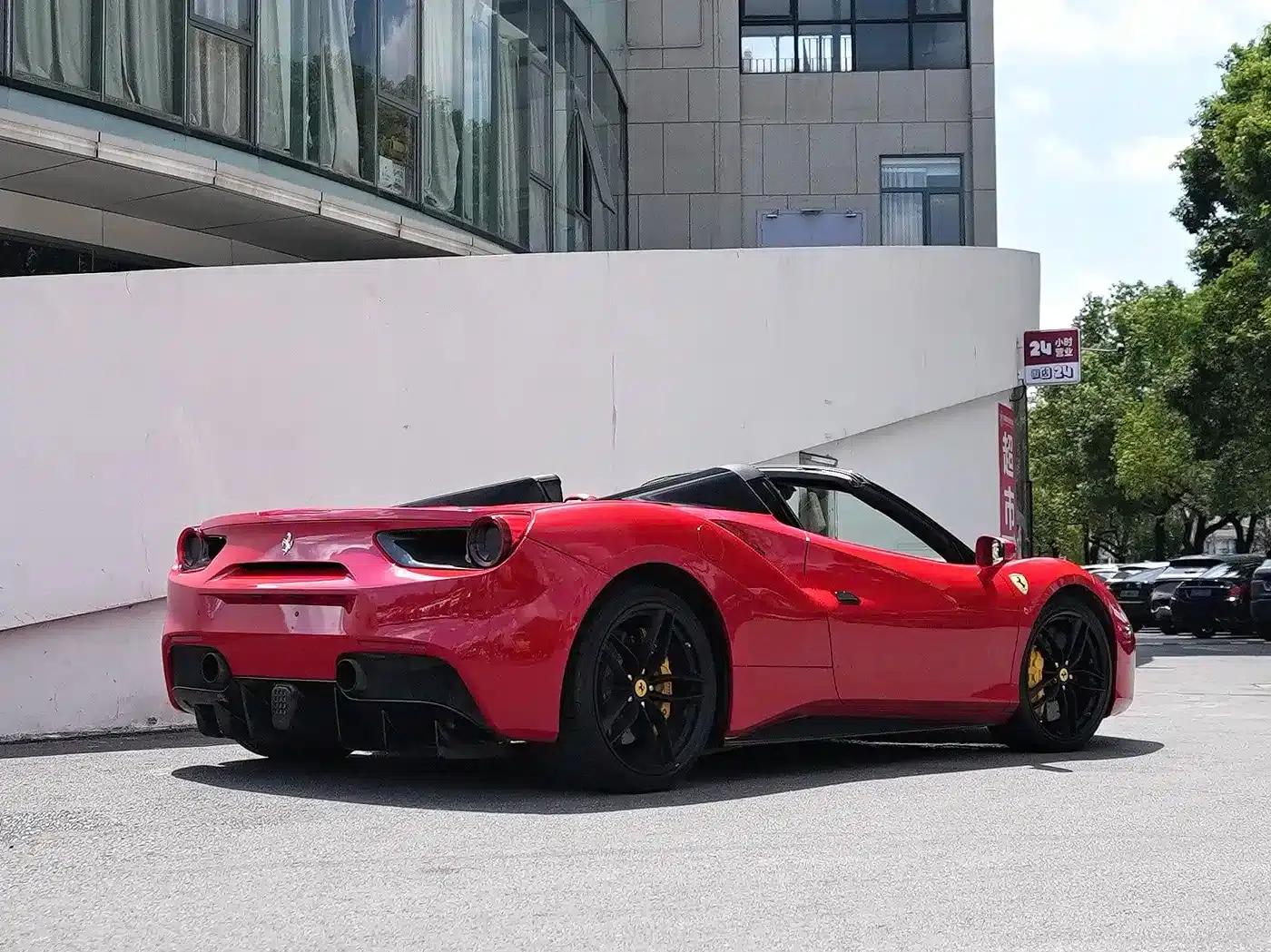 2015 Ferrari 488 Spider — миниатюра 11