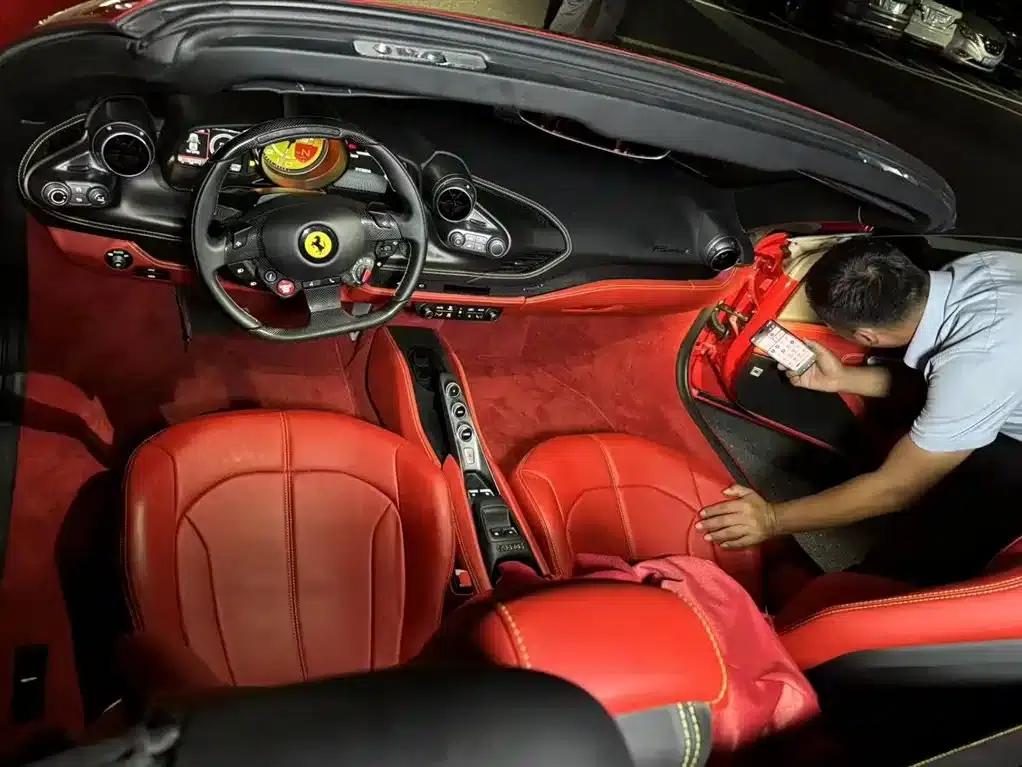 Ferrari F8 Spider 2020 3.9T V8 — миниатюра 8
