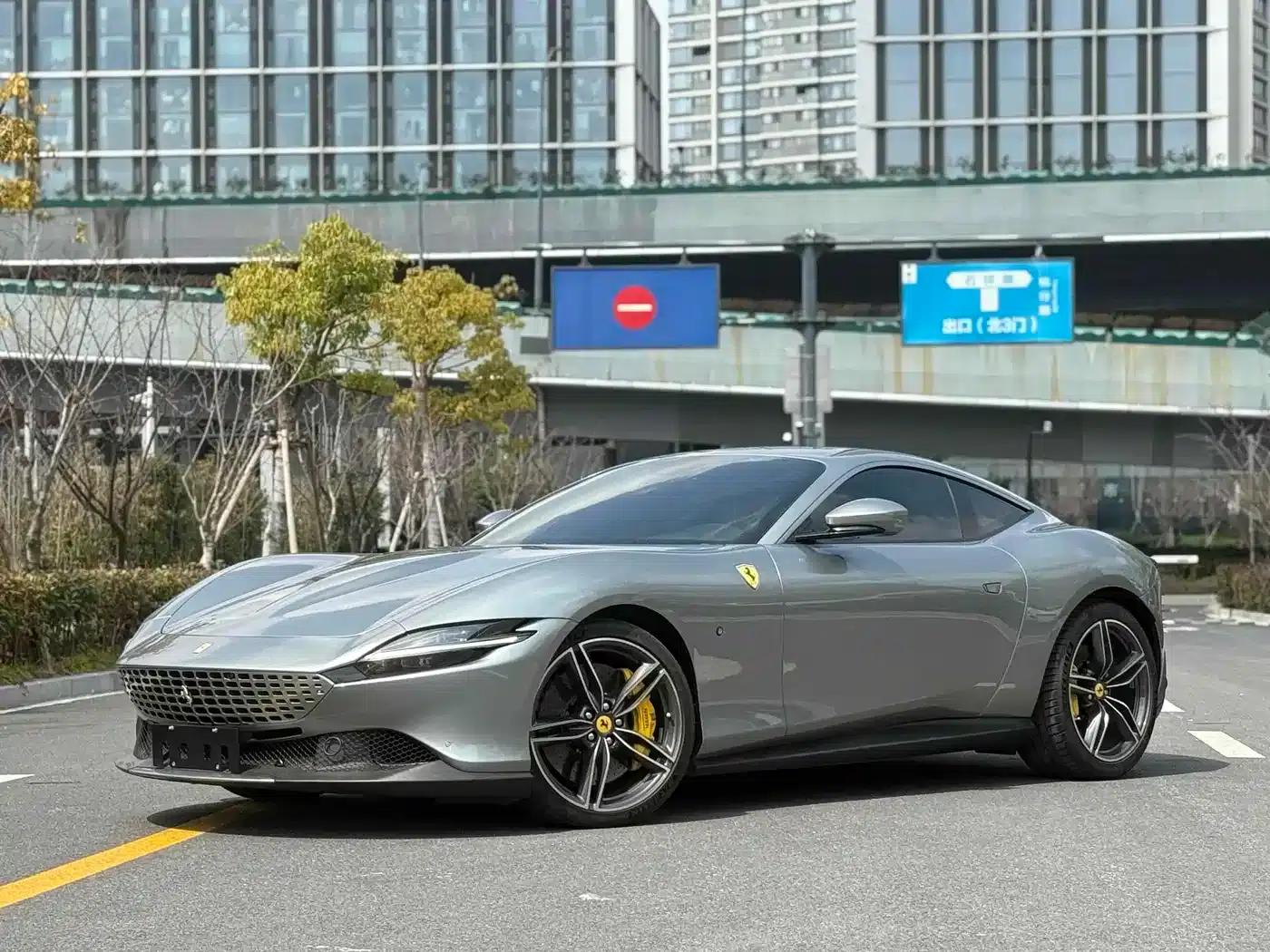 Roma 2020 3.9T V8 — миниатюра 3