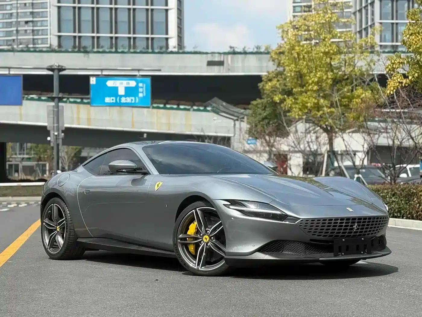 Roma 2020 3.9T V8 — миниатюра 4