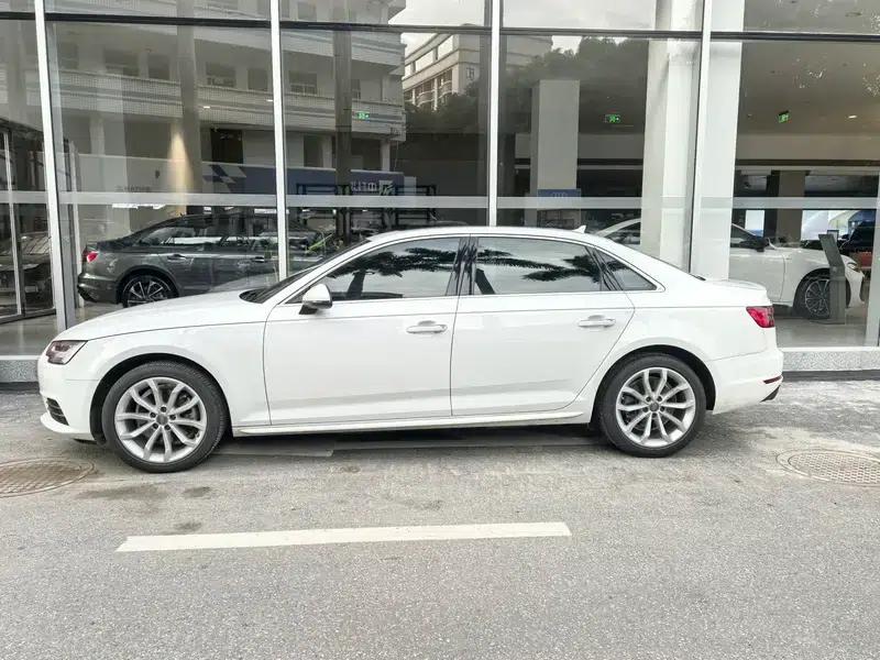 Audi A4L 2017 40 TFSI Fashion Edition — миниатюра 3