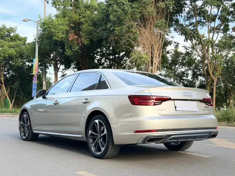 Audi A4L 2019 40 TFSI Fashion Edition (China VI Emission Standard) — миниатюра 4