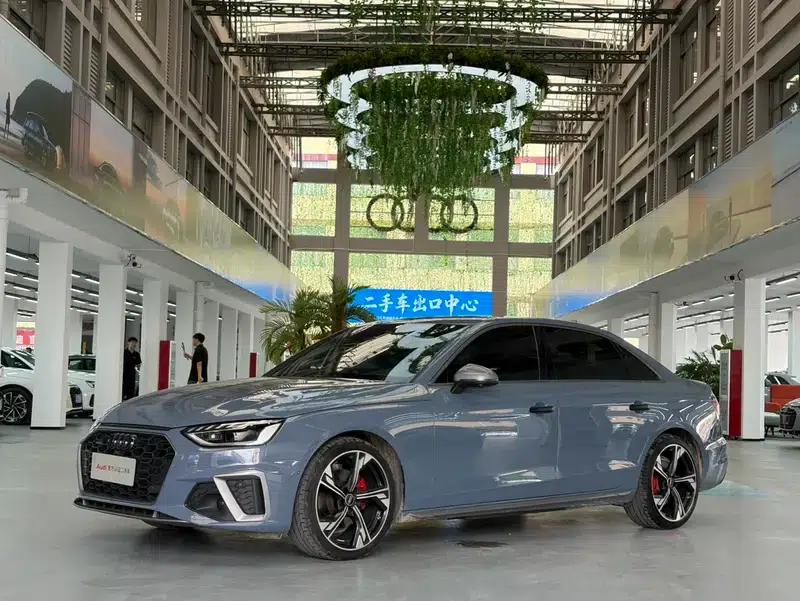 Audi A4L 2022 40 TFSI quattro RS Package (Sports Edition) — миниатюра 1