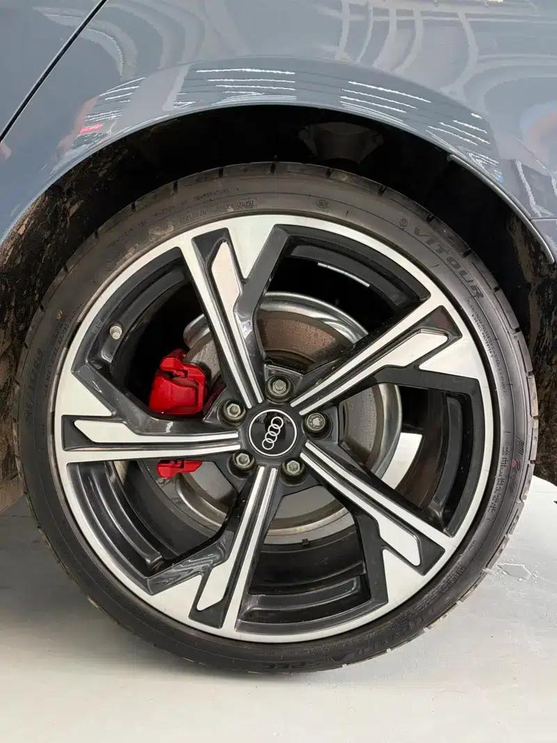 Audi A4L 2022 40 TFSI quattro RS Package (Sports Edition) — миниатюра 7