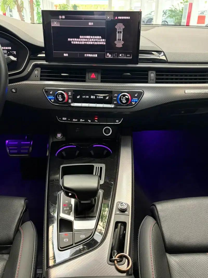 Audi A4L 2022 40 TFSI quattro RS Package (Sports Edition) — миниатюра 10