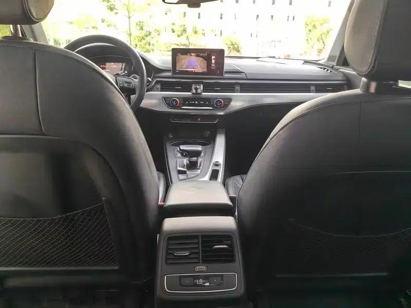 Audi A4L 2018 30th Anniversary Edition 40 TFSI Fashion Model — миниатюра 6