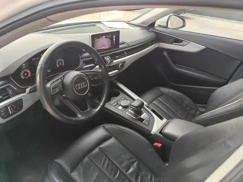 Audi A4L 2018 30th Anniversary Edition 40 TFSI Fashion Model — миниатюра 9