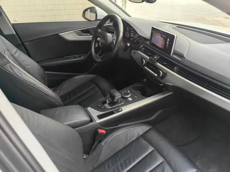 Audi A4L 2018 30th Anniversary Edition 40 TFSI Fashion Model — миниатюра 10