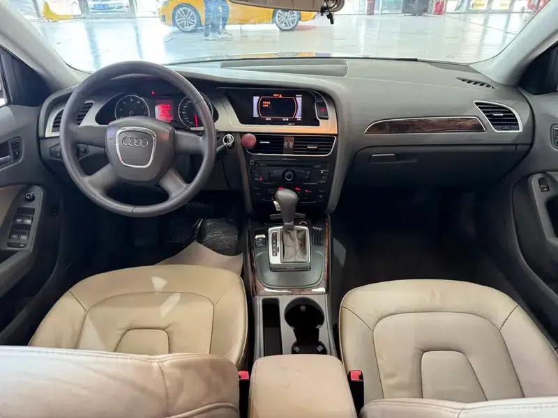 Audi A4L 2010 2.0 TFSI Comfort — миниатюра 12