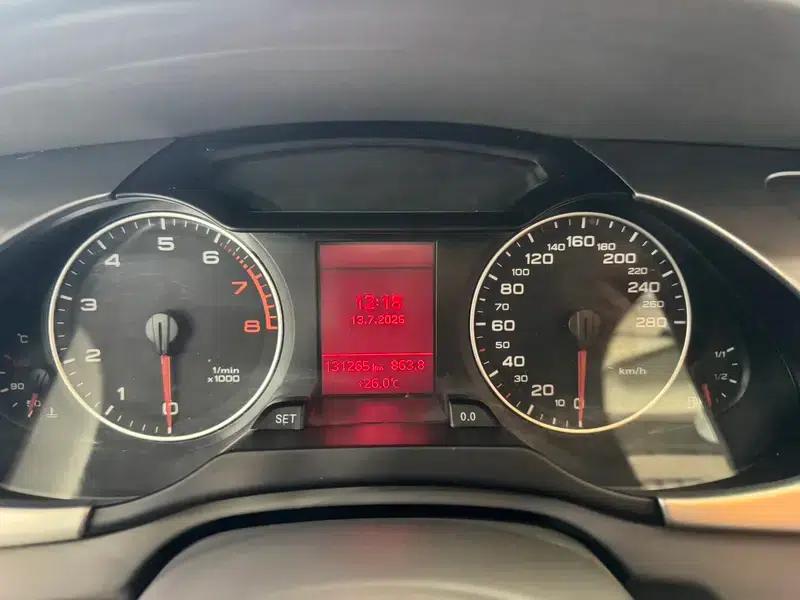 Audi A4L 2010 2.0 TFSI Comfort — миниатюра 14