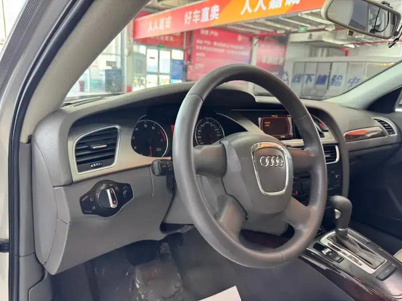 Audi A4L 2010 2.0 TFSI Comfort — миниатюра 15