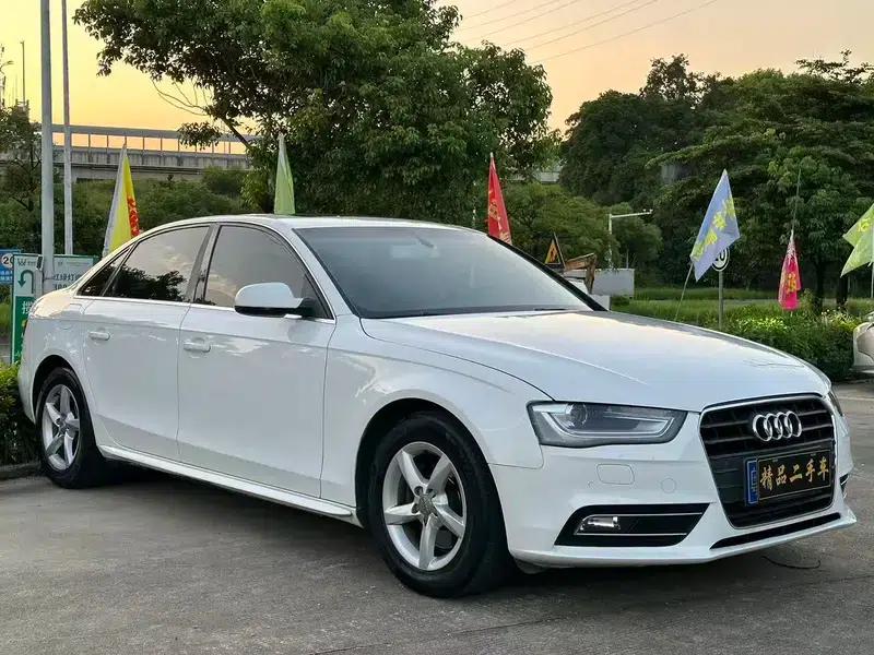 Audi A4L 2013 35 TFSI Automatic Standard Edition — миниатюра 3