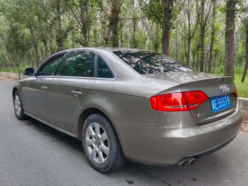 Audi A4L 2012 2.0 TFSI Automatic Technology Edition — миниатюра 3