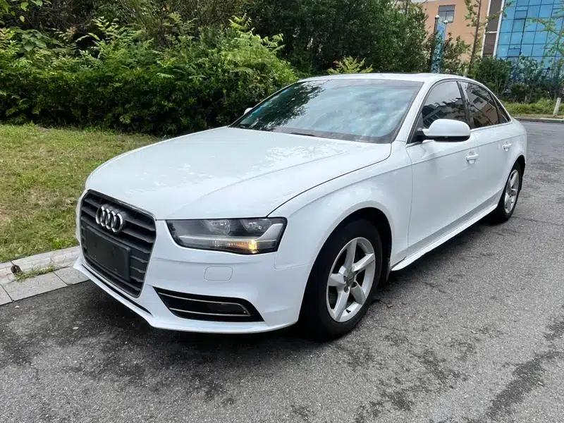 Audi A4L 2015 30 TFSI Automatic Comfort — миниатюра 1