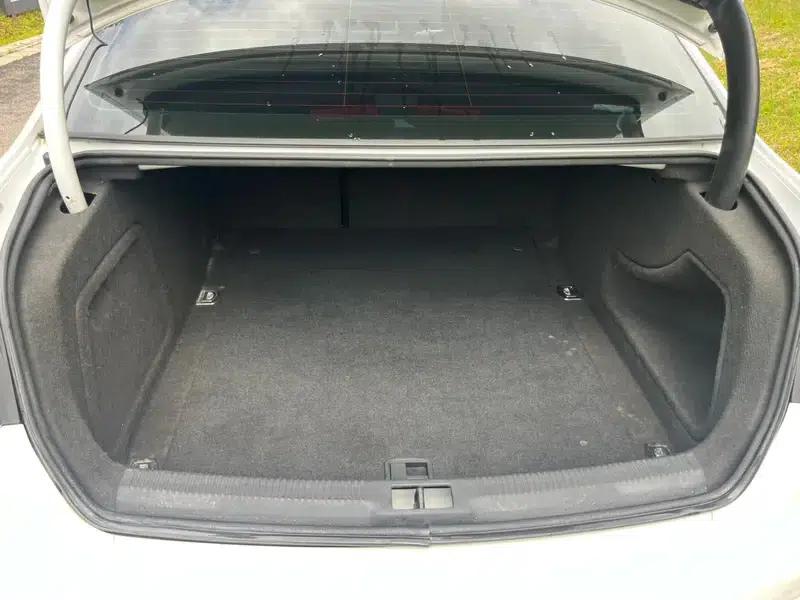 Audi A4L 2015 30 TFSI Automatic Comfort — миниатюра 11