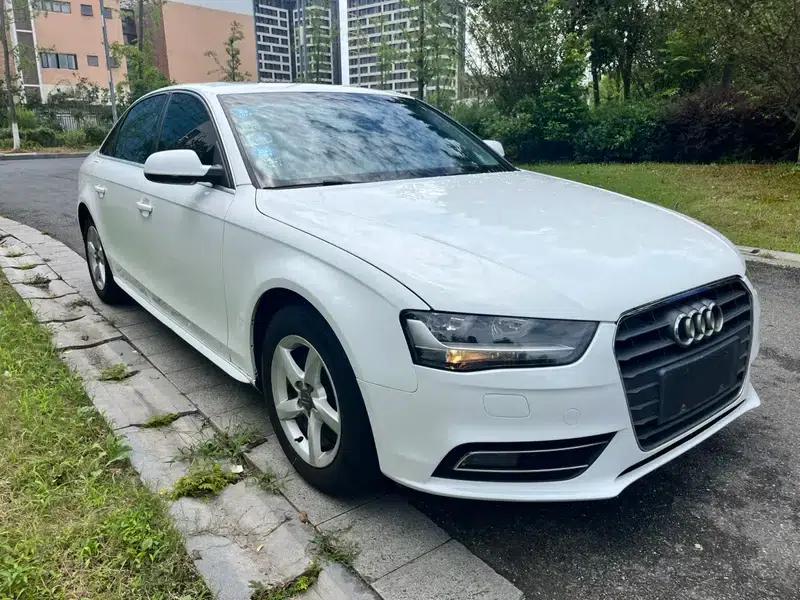 Audi A4L 2015 30 TFSI Automatic Comfort — миниатюра 3