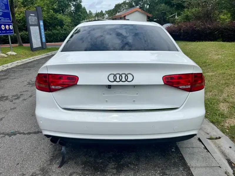 Audi A4L 2015 30 TFSI Automatic Comfort — миниатюра 5