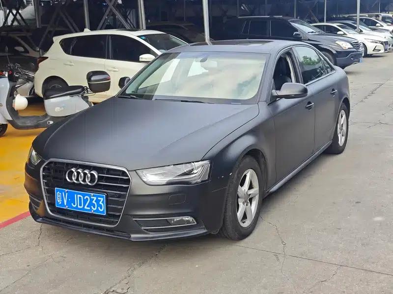 Audi A4L 2013 35 TFSI Automatic Standard Edition — миниатюра 1