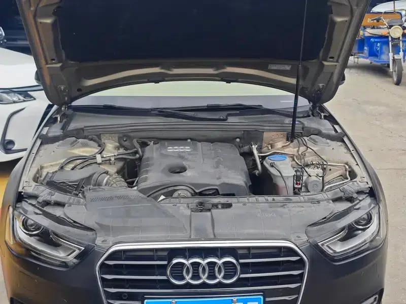 Audi A4L 2013 35 TFSI Automatic Standard Edition — миниатюра 5