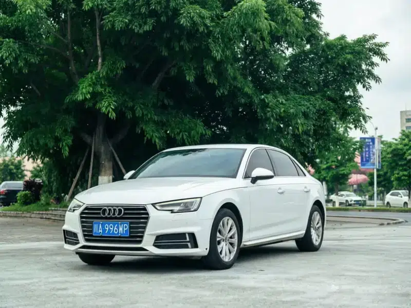 Audi A4L 2019 40 TFSI Progressive (China VI Emission Standard) — миниатюра 1