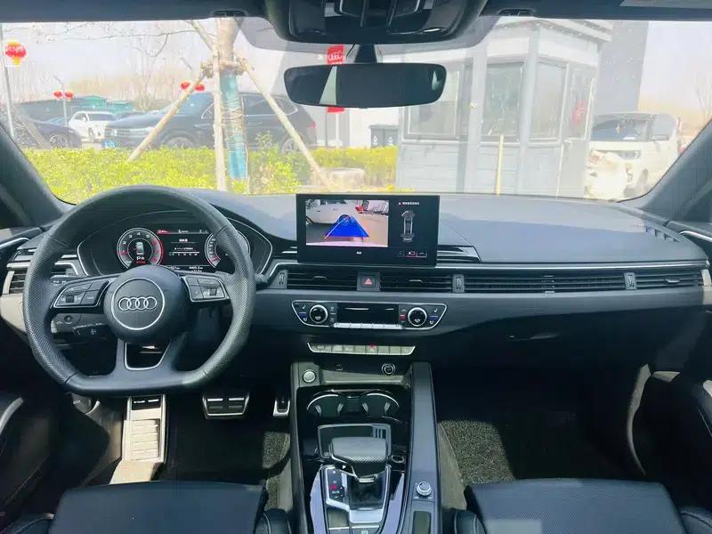 Audi A4L 2025 2 Million Unit Enjoyment Edition 40 TFSI Luxury Dynamic Model — миниатюра 4