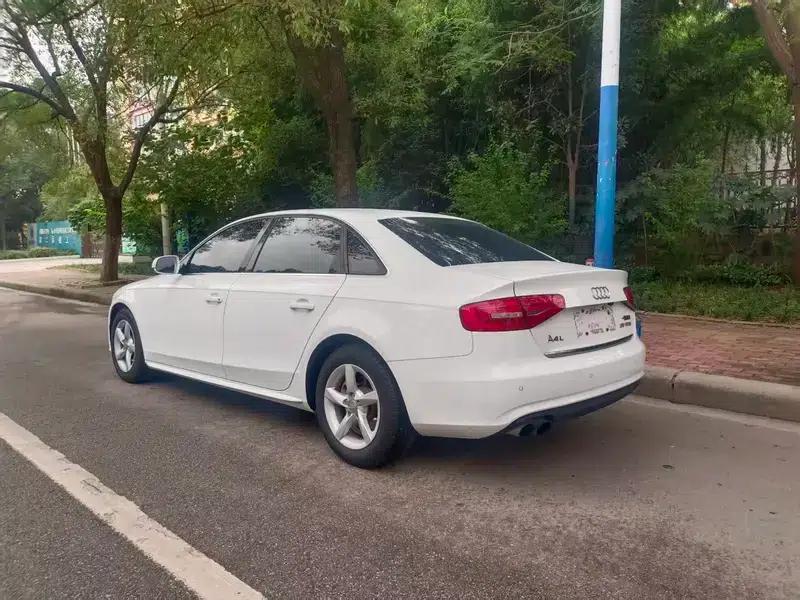 Audi A4L 2013 35 TFSI Automatic Standard Edition — миниатюра 4