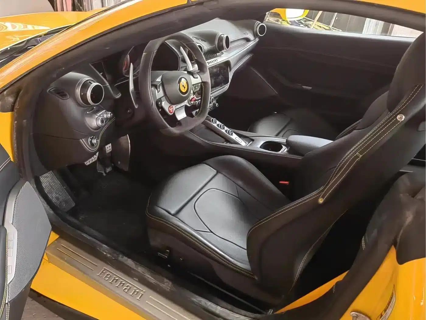 2018 Portofino 3.9T — миниатюра 2
